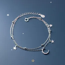 Charm-Armbänder, doppelschichtig, süßer Stern und Mond-Armband, weibliches Nischen-Design, kleiner frischer Diamant, modischer Sommer-Temperament-SchmuckCharm
