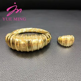 Bangle 2pcs Bracelet Ring Set Dubai Women Jewelry Party Anniversary Fashion Gold Color Luxury Elegance Bangles 230216