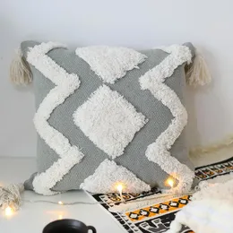 Pillow 45x45cm Cojines Decorativos Para Sofa Morocco Geometric Black And White Tufted Tassel Pillowcase Christmas Case /Decorative