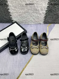 Girl flat shoes Child Sneakers kids Athletic Shoe New Listing Square Toe Box Packaging well made Children's Size 26-35