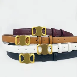 Cinturón de diseñador Hebilla lisa Diseño retro Cinturones de cintura delgada para hombres Mujeres Ancho 2.5 CM Cuero de vaca genuino 4 colores opcionales
