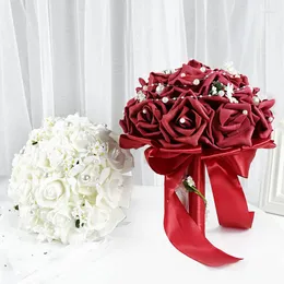 Flores decorativas Casamento Buquês de noiva artificial de rosa Buquês de noiva vermelha Branca Hidrangea para Partido de Casamento Decoração de Flors Falsas Supplies 8z