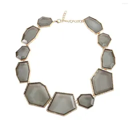 Choker Dvacaman Trendy Oversized Resin Inlaid Necklace Women's Transparent Coal Grey Irregular Acrylic & Metal Collar Jewelry