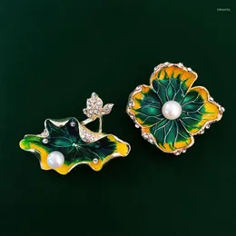 Бруши Morkopela Fashion Green Enamel Lotus Leaf Flower Pearl Brooch Подарки для женщин хрустальные булавки Свадебные украшения аксессуары