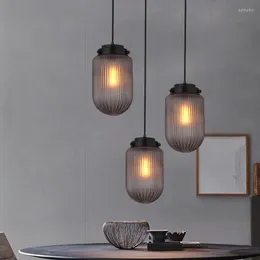 Lâmpadas pendentes da sala de estar minimalista nórdica Estudar luminária de quarto âmbar/lustre de ferro forjado de vidro cinza esfumaçado