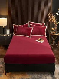 Ark sätter bonenjoy 1pc fast färg mjuk plysch säng täckning queen king size dubbel röd madrass pad vanlig färgat varmt ark med ela7587863