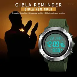 Armbandsur Digitala män tittar på muslimska azan bön qibla armbandsur kompasslarm hijri kalender krono islamisk klocka japan rörelse