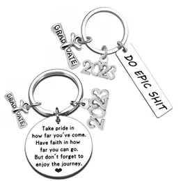 Key Rings Keychain 2023 년 학생 학교 대학 여성을위한 서사적 졸업 선물 남성 스테인레스 스틸 레터 체인