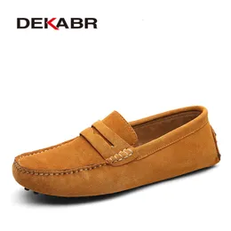 Scarpe eleganti DEKABR Mocassini da uomo primavera estate Comode scarpe casual piatte da uomo Mocassini da guida in morbida pelle traspirante 230220