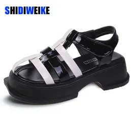 Sandalias de tacón alto SDWK de 5cm, zapatos de diseñador de lujo para mujer, plataforma combinada de suela gruesa de verano 0220