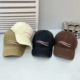 Caps de bola de moda Summer Casual Casual Designer Blending Hats To Man Woman Letter Design 4 Color Option
