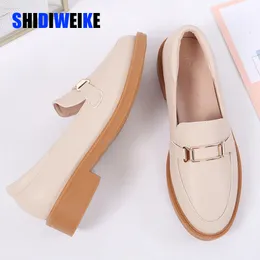 Scarpe eleganti Scarpe da donna moda europea e americana retrò loaferflate piccola pelle lightmouthed singolo AB102 230220