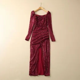 2023 Frühling Rot / Champagner / Grün Pailletten Split Kleid Langarm Quadratischer Ausschnitt Midi Lässige Bleistiftkleider S3F131623 Plus Größe XXL