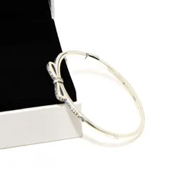 Новый браслет модного лука для ювелирных изделий Pandora 925 серебряный серебро с бриллиантовым трендом дикой темпераментом браслета с Box281K