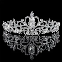 Tiaras Wunderschöne Hochzeitshaarzubehör Bridal Tiara Prinzessin Kronen Tiaras und Kronen Österreich Crystal Heart Hochzeitsfeier Schmuck Z0220