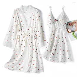 Indumenti da notte da donna Bianco Sposa Abito da sposa Set Dolce Stampa Camicia da notte alla fragola Sexy Raso di seta Kimono Accappatoio Abito Abito da casa allentato