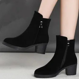 Botas de inverno veludo de algodão quente sapatos de algodão grossa de salto médio outono feminino e single feminino