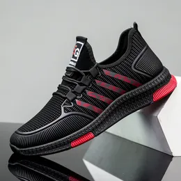 New Mens Runners Shoes Black Red Fashion Mesh Outdible Soft Designer Sport Man Sneakers Chaussures 40-44