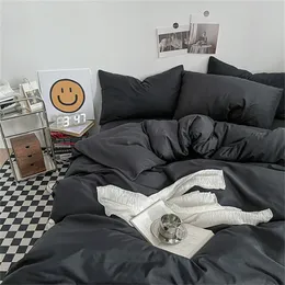 Conjuntos de roupas de cama preto conjunto para meninos sala de garotas lavatadas cover de algodão travesseiro espalhado lençóis de moda simples 230221