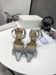 Kvinnor kl￤nningskor br￶llop kvinna h￶ga klackar stilett glitter designer sandaler pumpar kristall bowtie sp￤nne maryjane r￶da skor