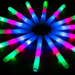 Altri rifornimenti del partito di evento 1015pcslot Glow Sticks per il compleanno di nozze Colorful 3 bastoncini di schiuma leggera a LED lampeggianti 230221