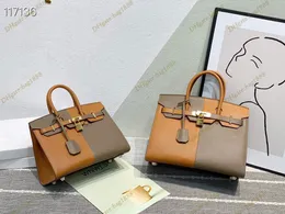 Borsa da donna di lusso Borsa classica con fibbia a croce Cuciture alla moda Valigetta in stile britannico europeo e americano in colori a contrasto Borsa in pelle di palma di alta qualità