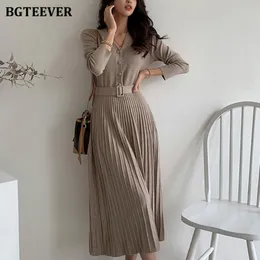 Casual klänningar BGTEEVEVER ELEGANT V-NECK Single-Breasted Women Tjocken tröja Klänning Autumn Winter Sticked Belted Female A-Line Soft Dresses 230221