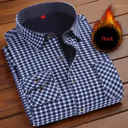 Mäns casual skjortor Autumnwinter Fashion Long Sleeve Place Fleece och tjock varm varm högkvalitativ stor storlek NS4574 230221