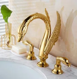 Europeiska lyxguld Swan Basin Three-Hole Faucet Wash Basin Hot och Cold Split BathTub Facet Crystal