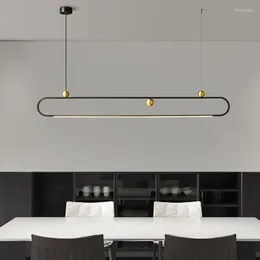 Kolye lambaları Postmodern minimalist yaratıcı restoran uzun şerit led avize bar oturma odası yemek masası bakır dekoratif aydınlatma