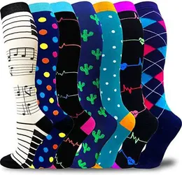 5pc Socks Hosiery 58 أنماط جوارب ضغط جديدة للنساء الرجال أفضل للذمة الرياضية المتورطية فجر شين فوق الجوارب عالية الركبة Z0221