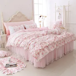 Yatak takımları% 100 pamuklu çiçek baskılı prenses seti ikiz kral kraliçe pembe kızlar dantel kızarık yorgan kapağı yatak örtüsü yatağı 230222