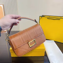 F Kadın Tasarımcı Omuz Çantası Tote Çanta Çapraz Bag Vintage Baget Çantalar Lüks El Çantası Klasik Tuval Tasarım Çapraz Vücut Cüzdan Sele Tote Sırt Çantası