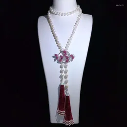 Kedjor Kvinnors White Pearl Long Butterfly Halsband Luxury Tassel Röd /Grön och blå jade ädelstenar Stentröja kedja