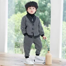 Set di abbigliamento Set di abiti casual pied de poule per bambini Matrimonio per ragazzi coreani Prestazioni belle Festa di compleanno Vieni bambini Blazer Pantaloni Vestiti