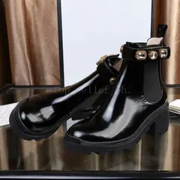 2023 Designer Boot Laces Women Boot Star Borduurwerk met hoge taille laarzen Strapable Rhinestone Decoratieschoenen Classic Color Soft Soles Trooggrootte 35-40