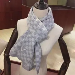 Modefrau Stickerei Schal