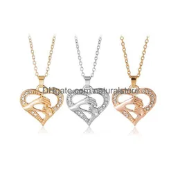 Подвесные ожерелья модные рука в маме кристал любовь форма сердца золотые сереры сети для женских ювелирных украшений для женщин