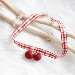 Collana girocollo in tessuto di cotone scozzese rosso bianco con ciondolo a sfera in ciliegio per le donne ragazze moda dolce collane corte collares FS04