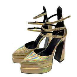 Klänningskor Summer High-klackade spetsiga dubbelskiktsplattform Hollow European och American Large Patent Leather Sexy Women's 230223