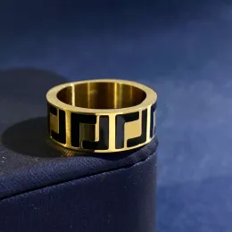 Klasik Altın Mektup Yüzük Yüzük Takı Titanyum Çelik Altın Yüzük Nişan bayanlar Love Ring Luxury Mektup F Markalı Yepyeni Yepyeni 6 7 8 9