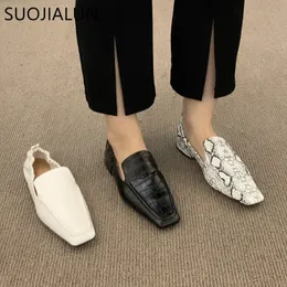 Klänningskor Suojialun 2023 Spring Women Flats Fashion Toe Slip On Soft Leather Ballet Casual Female Zapatos Mujer 230224