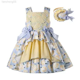 Flickans klänningar 2022 Nya lyxiga barn Baby Girls Summer Flower Bridesmaid Dresses for Children Princess Eid Party and Wedding Clothes W0224