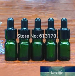 5 ml grüne Tropfflasche aus Glas, 5 ml, leere Flasche mit ätherischen Ölen, kleine Probenfläschchen, schwarzer Gummi, 50 Stück