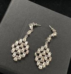 Kvinnor Luxur Diamond Shape Dingle Crystal EarDrop Earring Fashion Designer Brand Earrings Stud for Women Party Wedding Engagement Gift