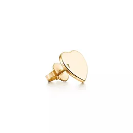 실버 컬러 남성 여성 디자이너 귀여움 십대 소녀를위한 디자이너 사랑 새겨진 편지 우아한 하트 커플 Ohrringe Luxury Stud Plated Gold Earrings ZB006 E23