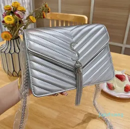 Kvinnors f￥rskinn l￤der ska v￤skor kedja diagonal crossbody p￥se lyx 55 silver metall strass bokst￤ver handv￤skor f￶r wo212j