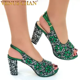 Elbise ayakkabıları Chan Nijeryalı Yeşil Renkli Kadın Partisi Yüksek Topuk Ayakkabı Tam Elmas Tasarım Moda Yaz Sandaletleri Düğün Bayanlar Ayakkabı 230223