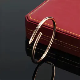 مصمم C arter Gold Bangel Bangel Divel Designer للنساء الرجال المجوهرات الفولاذ المقاوم للصدأ 18 ك.