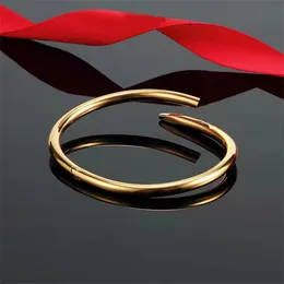 Klasyczny Gold Bangel Paznokcie Bransoletka Bransoletka dla kobiet dla kobiet Mężczyźni Biżuteria ze stali nierdzewnej 18 K Miłość miłośnicy Przyjaźń Osobowość Srebrne bransoletki H7